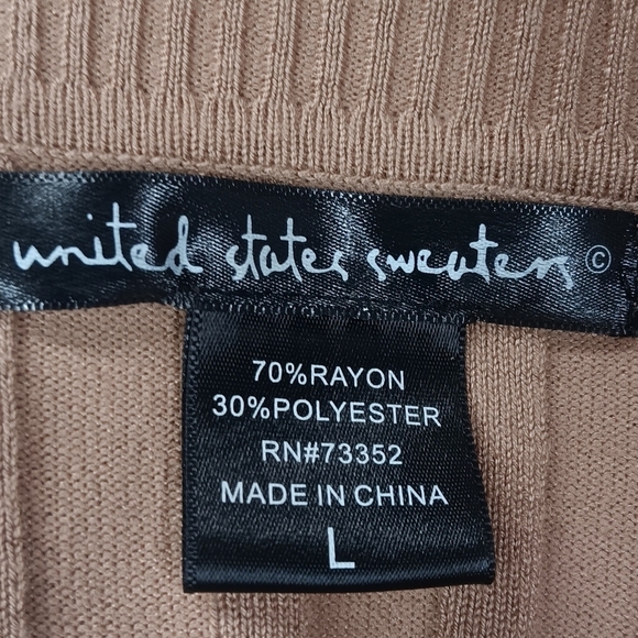 Women's Short Sleeve Cropped Cardigan Button Down Sweater Lightweight Knit - Picture 4 of 5